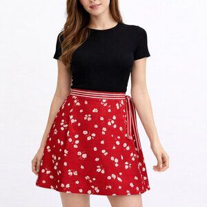 Liz Claiborne wrap mini skirt, red/ white tulip print fabric size 10